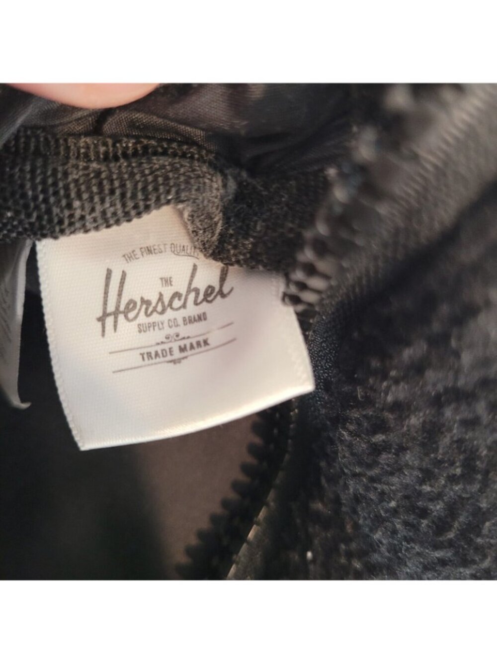 Herschel Fleece Waist Bag Black Sherpa Hip Pack Crossbody Bet Bag Travel - Picture 7 of 9